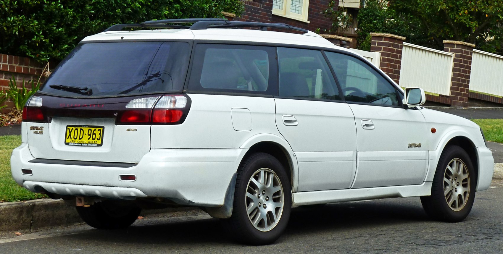 Subaru Outback 3.0 i 4WD (209 Hp)