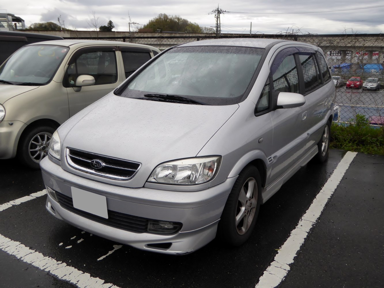 Subaru Traviq 2.2 16V (147 Hp)