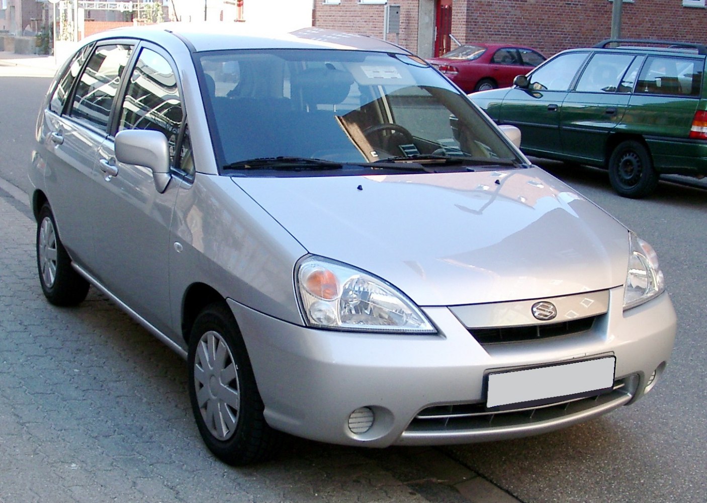 Suzuki Liana