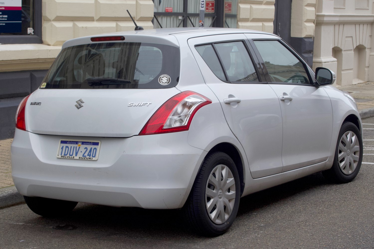 Suzuki Swift 1.2 (94 Hp) Automatic 5D