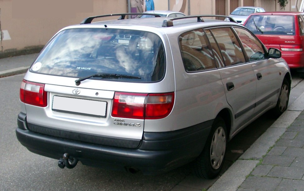 Toyota Carina 1.6 i 16V (99 Hp)