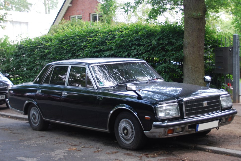 Toyota Century 3.4 (170 Hp)