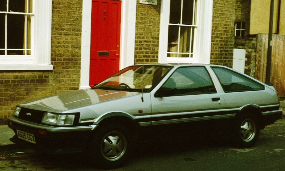 Toyota Corolla 1.6 GT 16V (124 Hp) Automatic