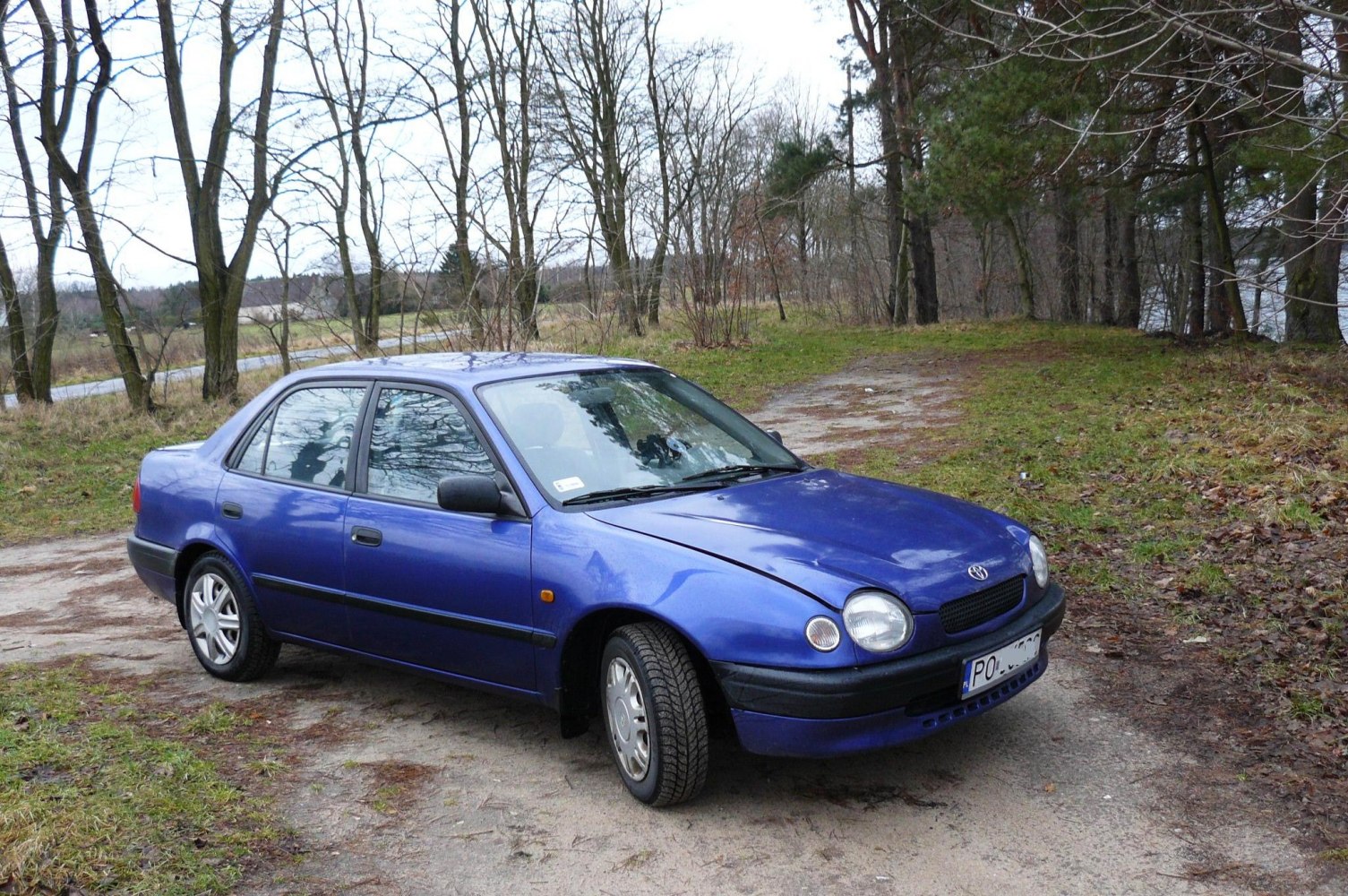 Toyota Corolla 1.3 i 16V (86 Hp)