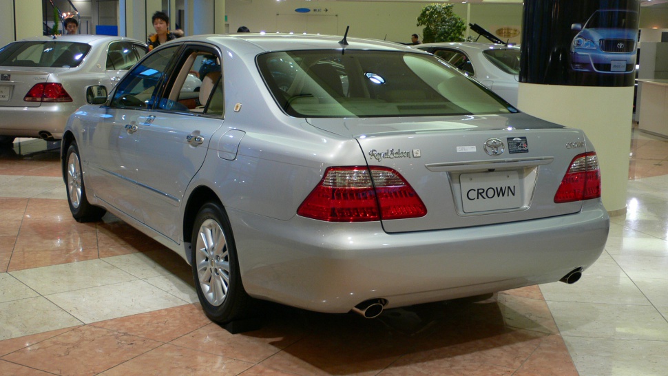 Toyota Crown 2.5 i-Four V6 24V (215 Hp) 4WD Automatic