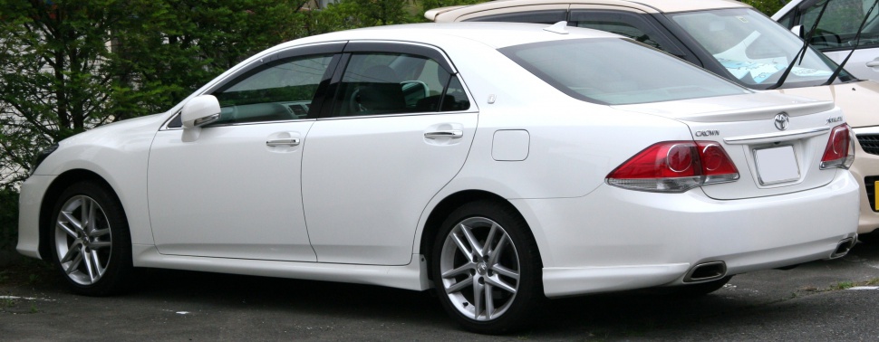 Toyota Crown 2.5 i-Four V6 24V (203 Hp) 4WD Automatic