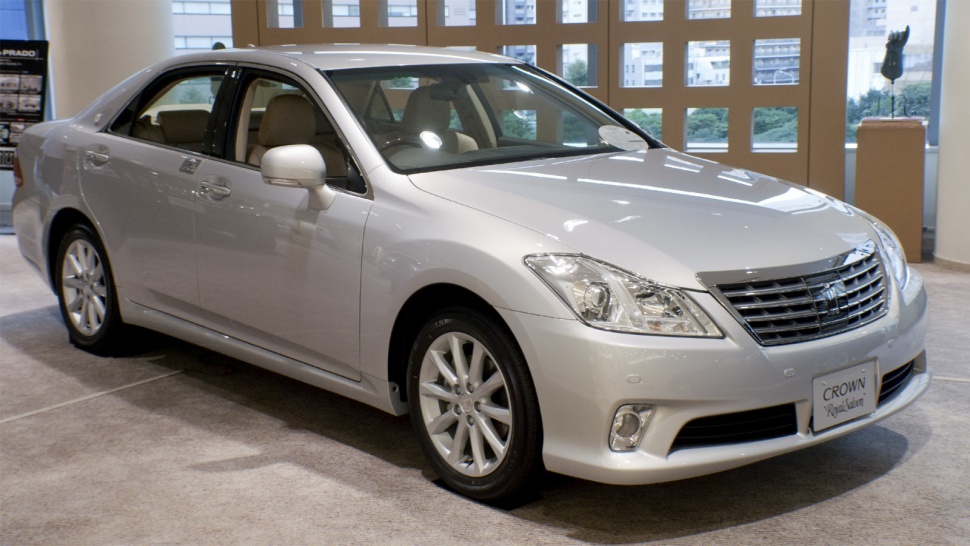 Toyota Crown 2.5 V6 24V (203 Hp) Automatic