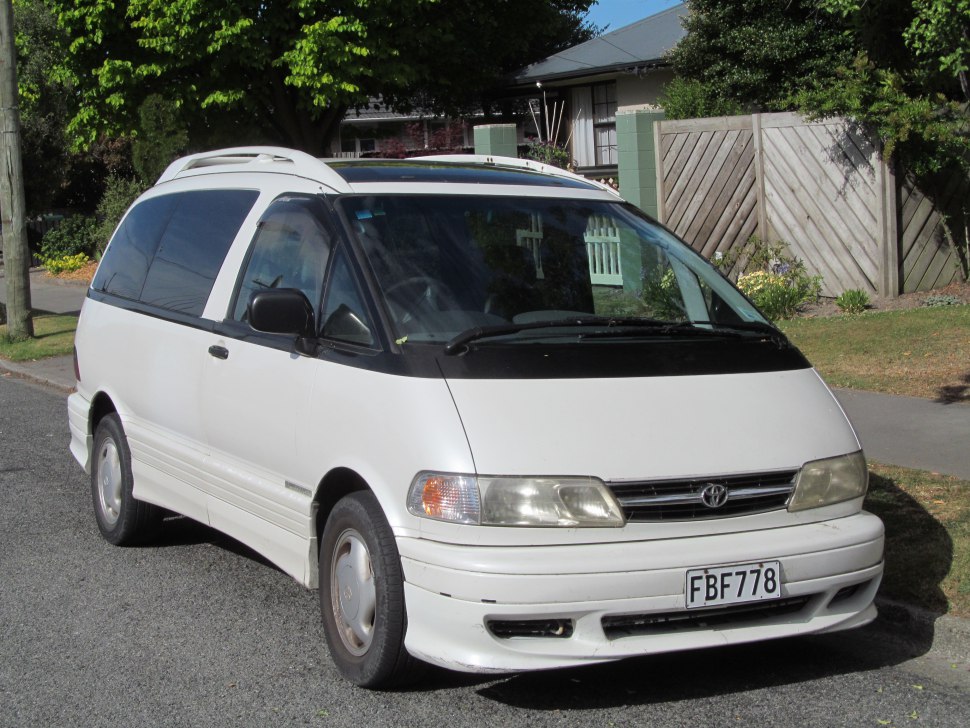 Toyota Estima