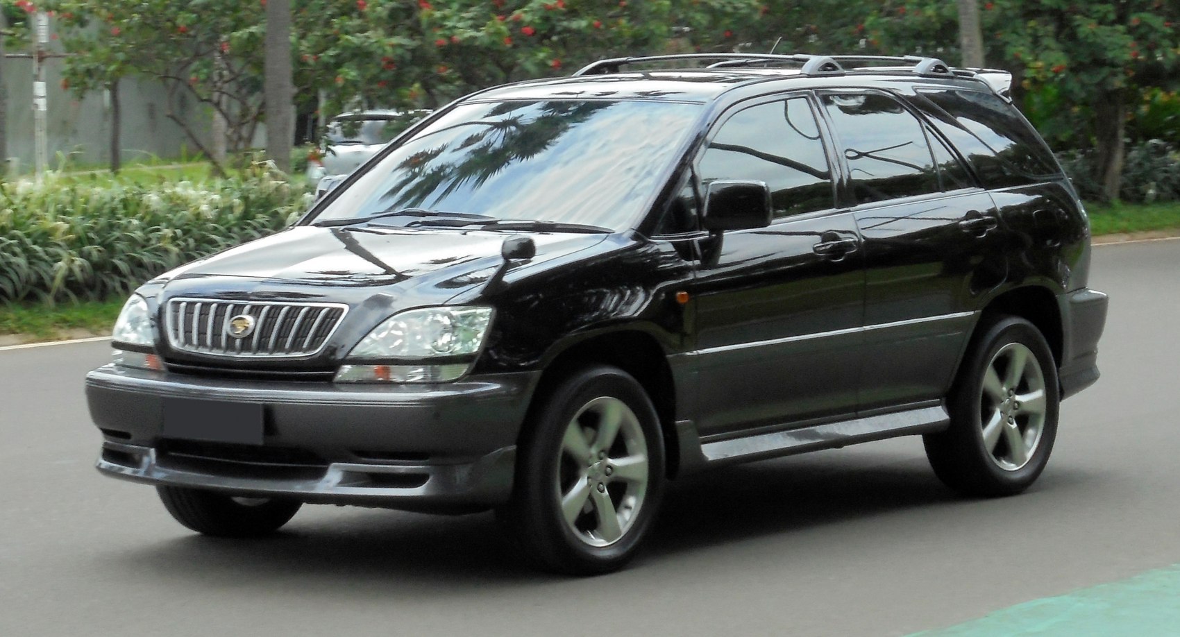 Toyota Harrier 3.0 V6 24V (220 Hp) 4x4 Automatic