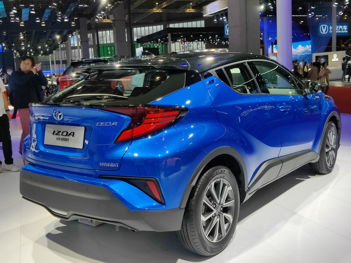 Toyota Izoa 54.3 kWh (204 Hp) BEV