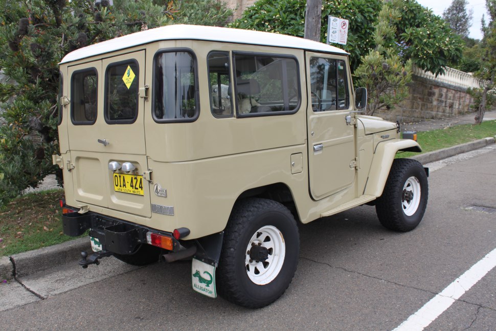 Toyota Land Cruiser 4.2 (125 Hp) 4WD