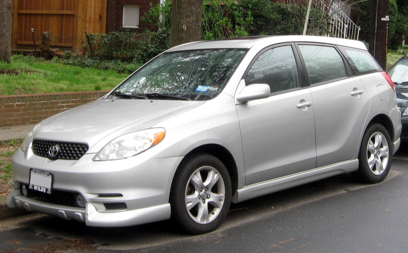 Toyota Matrix 1.8i 16V (132 Hp)