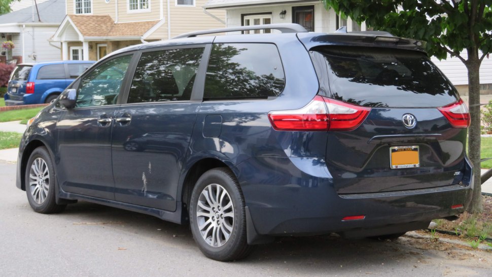 Toyota Sienna 3.5 V6 (296 Hp) AWD Automatic