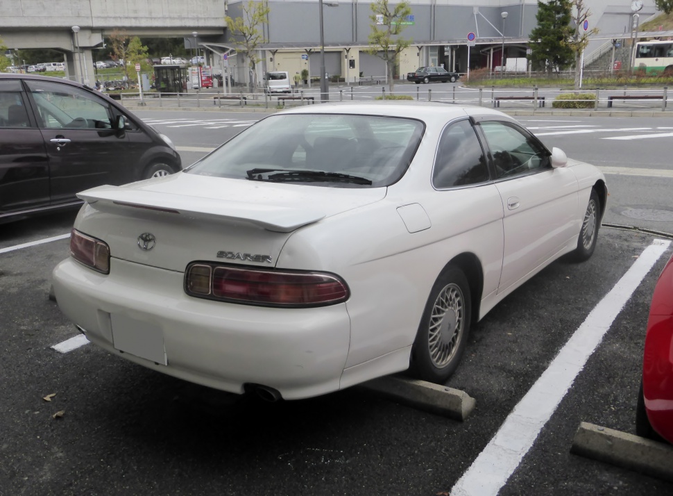 Toyota Soarer 4.0 i V8 32V GT (265 Hp)