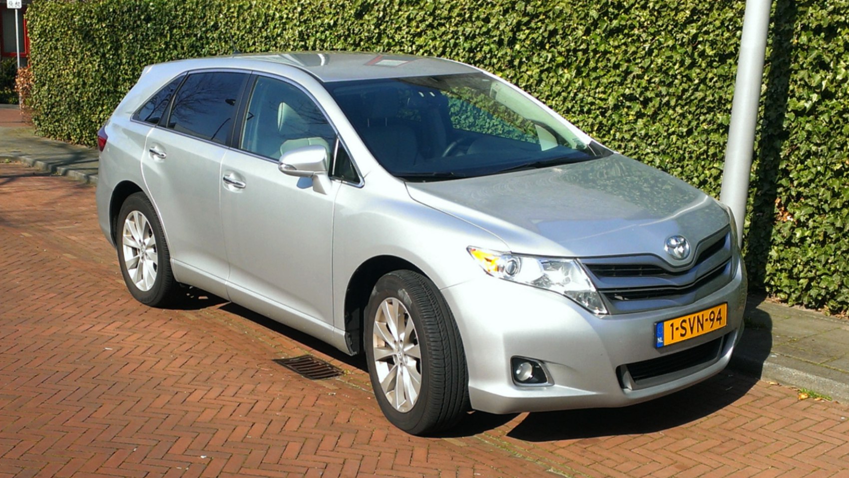 Toyota Venza 2.7i (181 Hp) AWD ECT-i