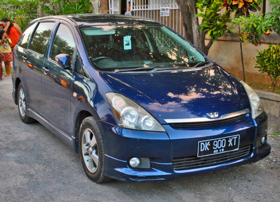 Toyota Wish 2.0 (155 Hp) CVT