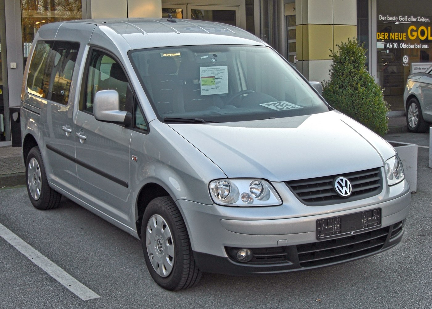 Volkswagen Caddy 1.6 (102 Hp)