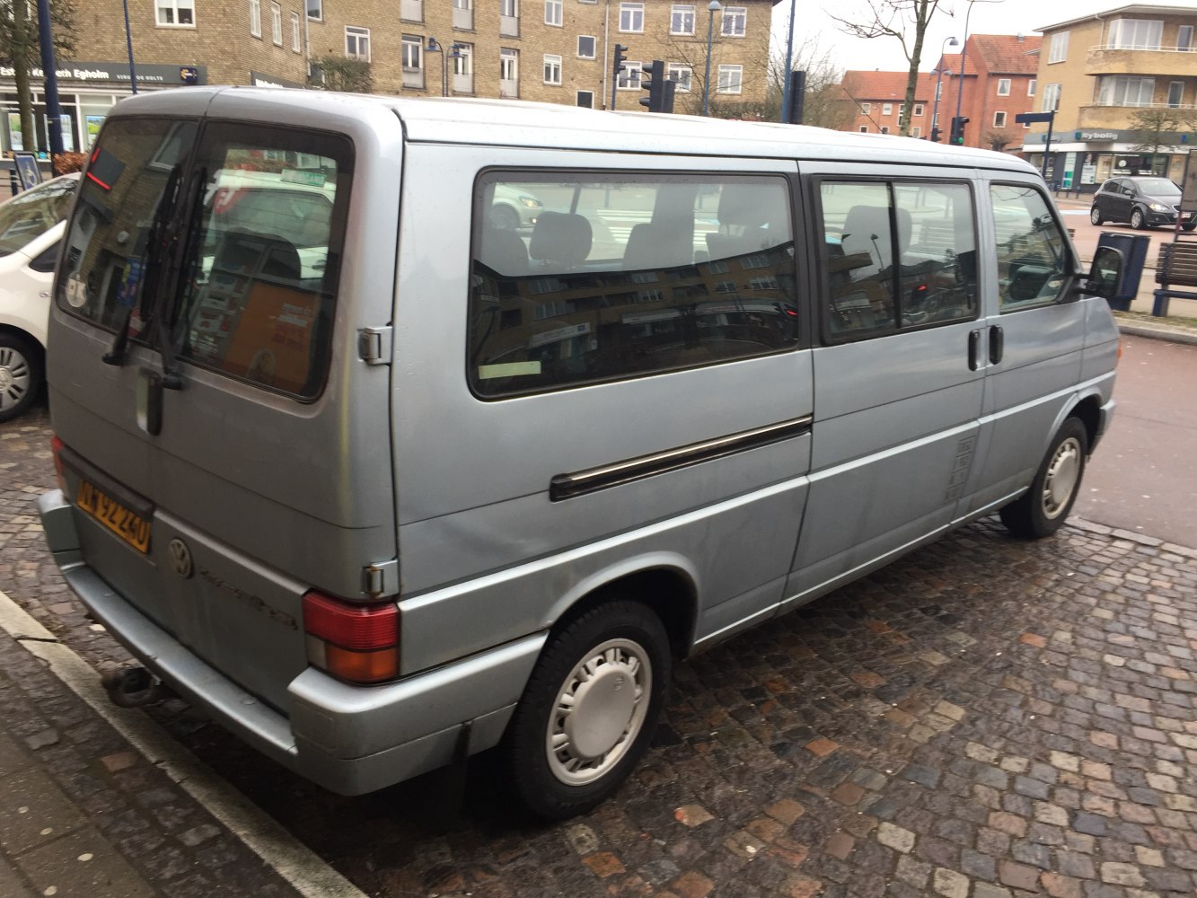 Volkswagen Caravelle 1.9 TD (68 Hp)