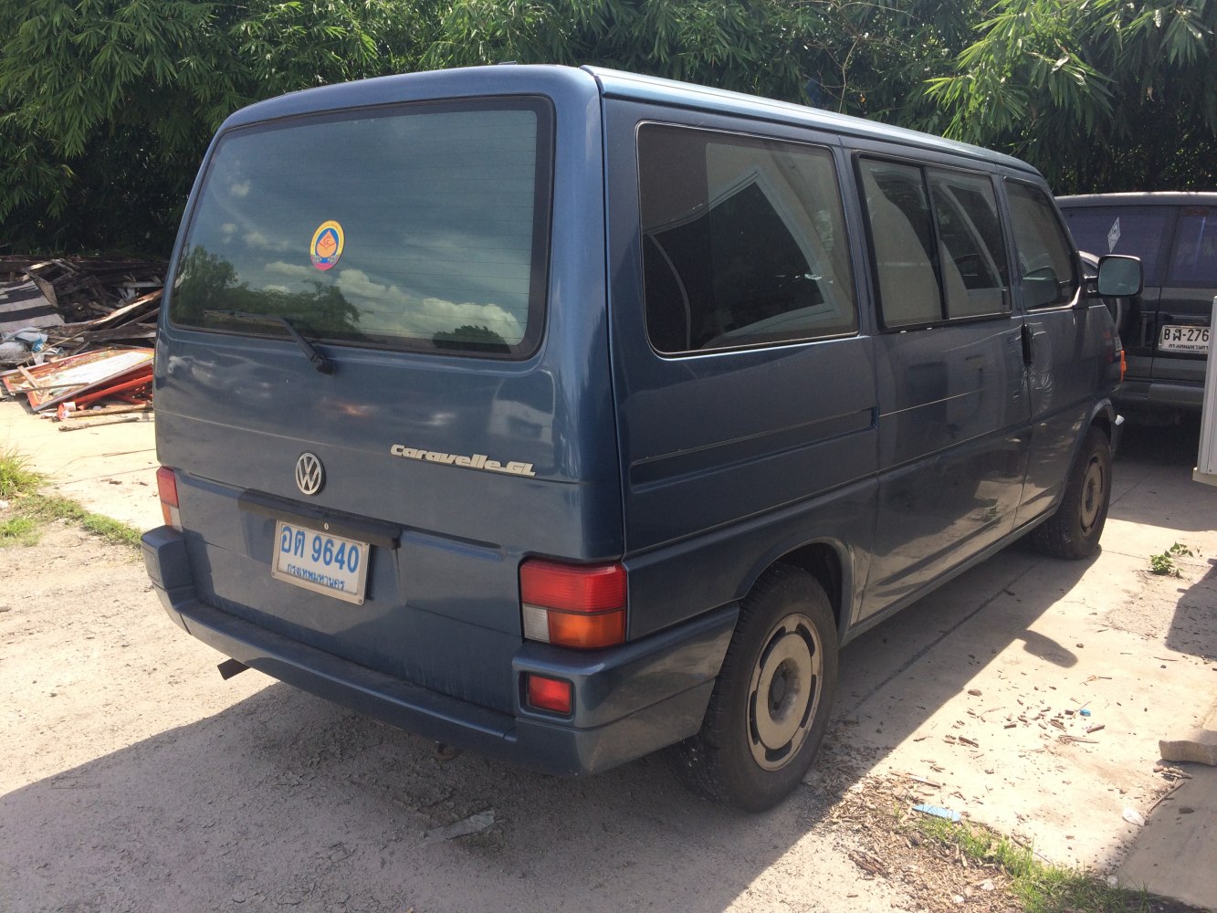 Volkswagen Caravelle 2.5 (110 Hp) Automatic