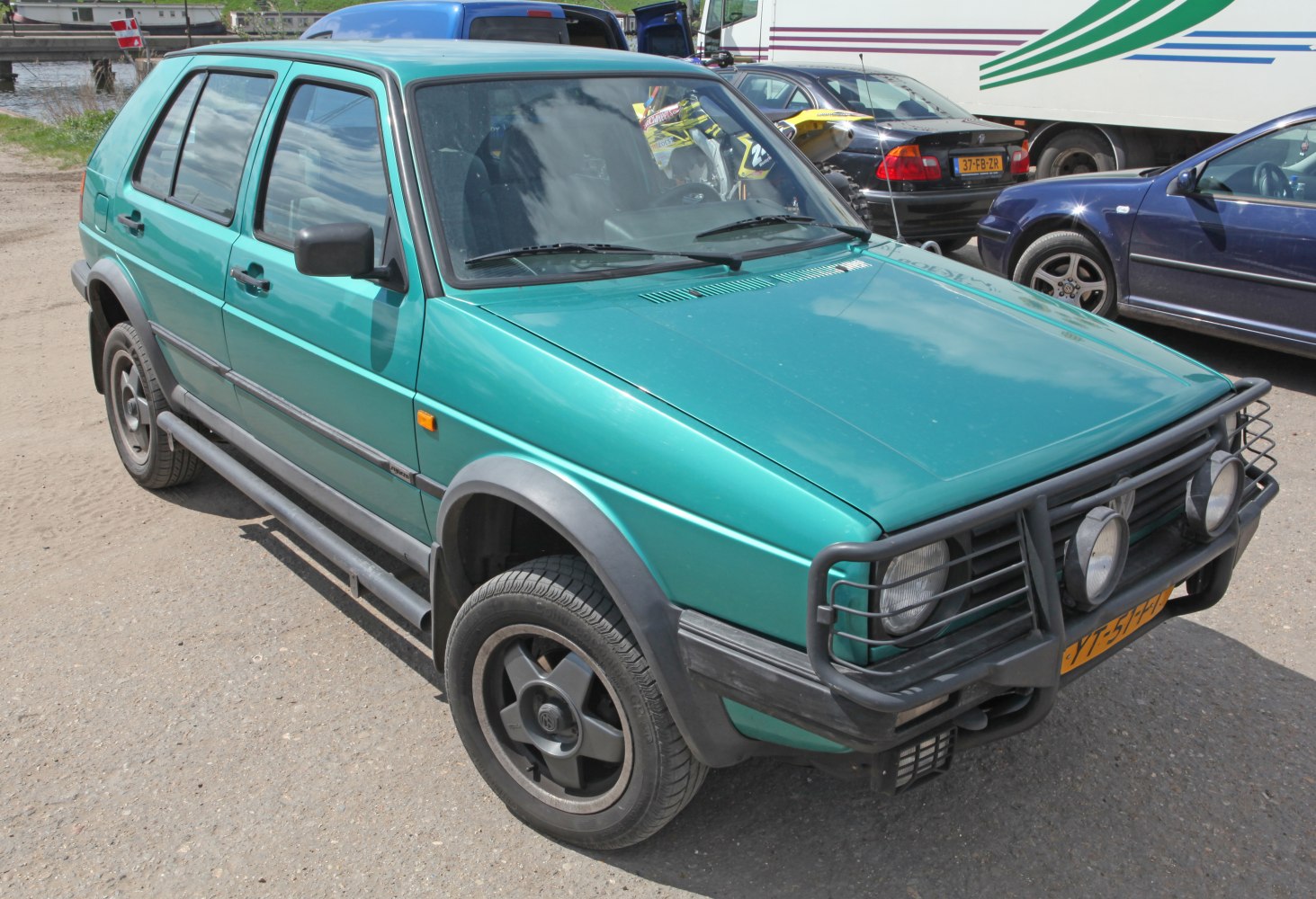 Volkswagen Golf 1.8 (98 Hp) Syncro