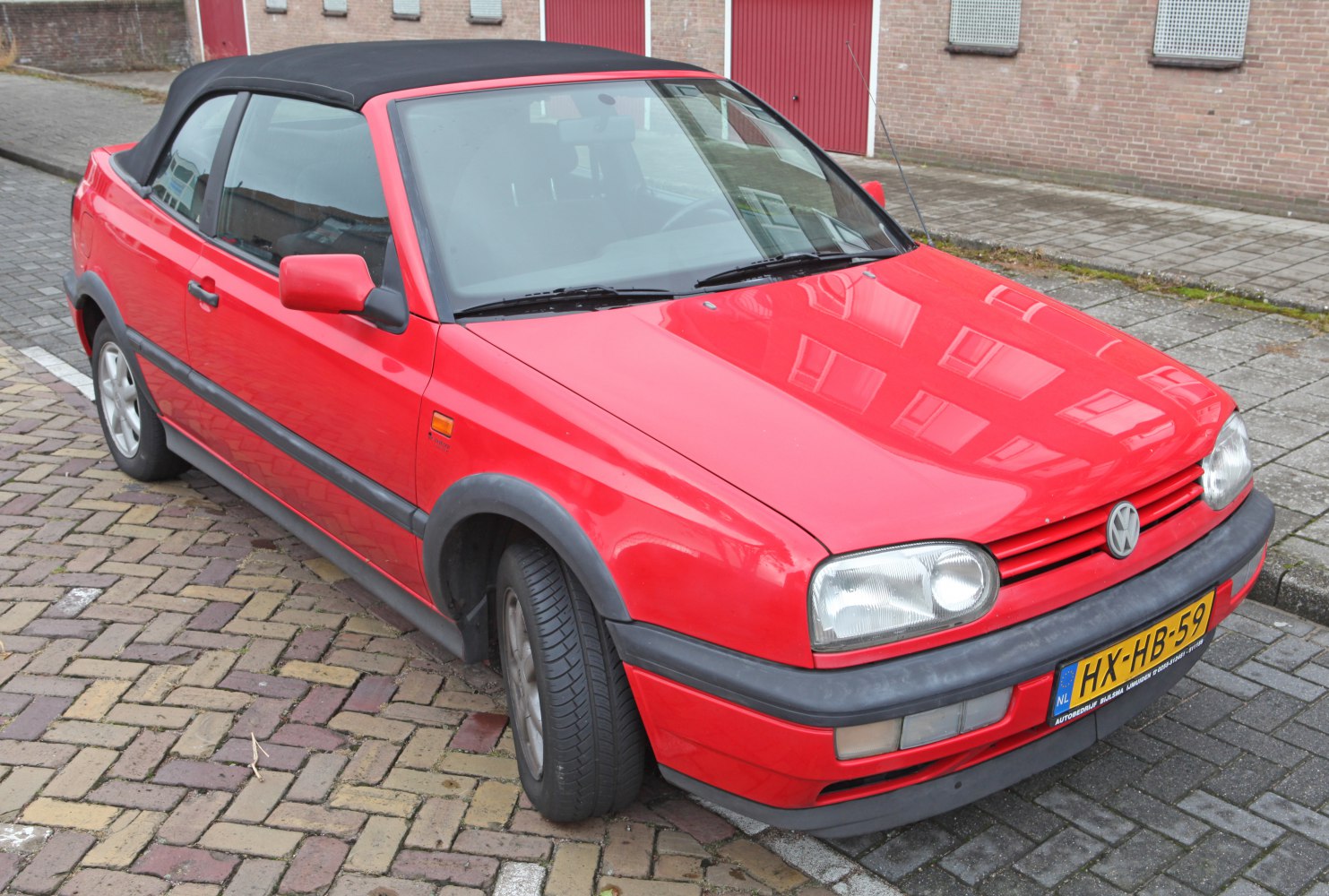 Volkswagen Golf 2.0i (115 Hp)