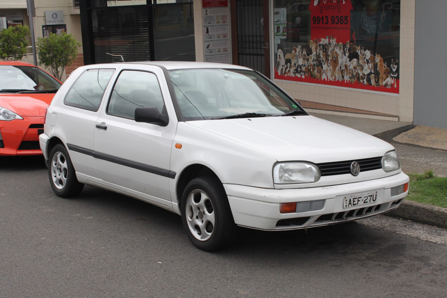 Volkswagen Golf 1.8 (75 Hp) Automatic