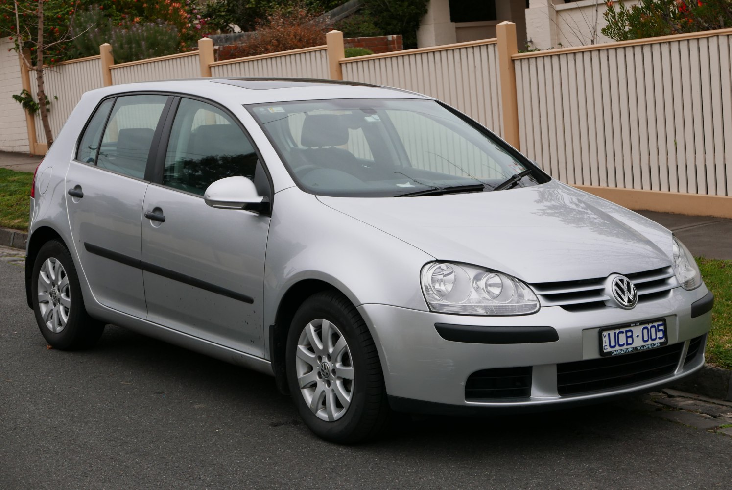 Volkswagen Golf 2.0 FSI (150 Hp) 4Motion