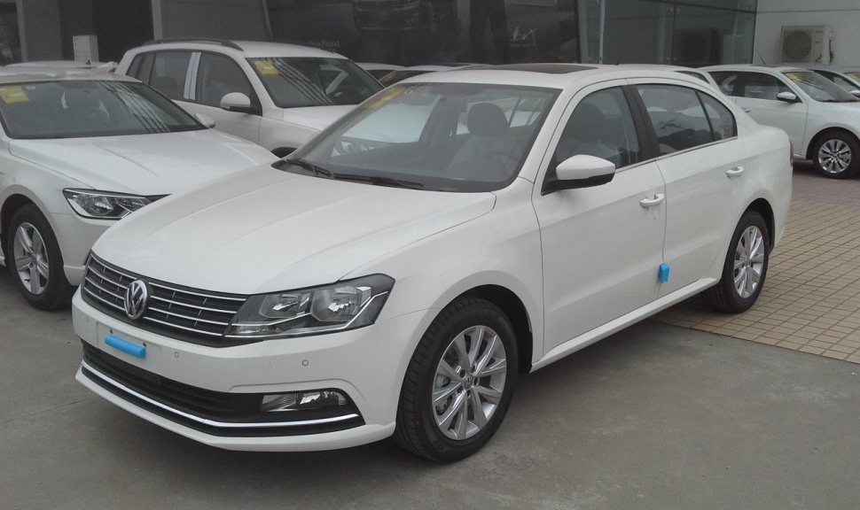 Volkswagen Lavida 230 TSI (131 Hp) DSG