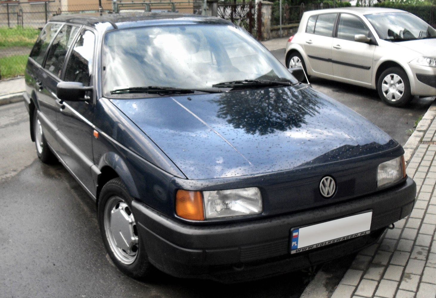 Volkswagen Passat 1.8 (112 Hp)