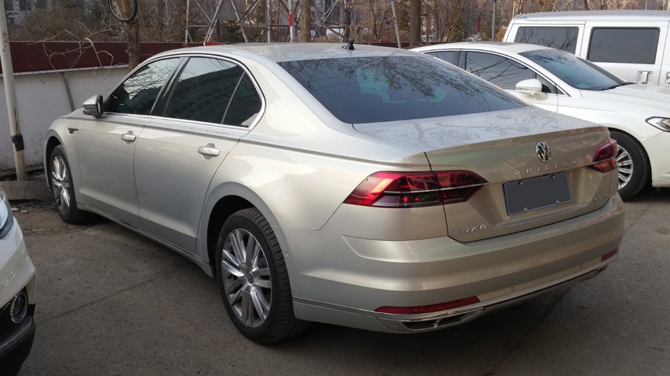 Volkswagen Phideon 480V6 (299 Hp) AWD DSG