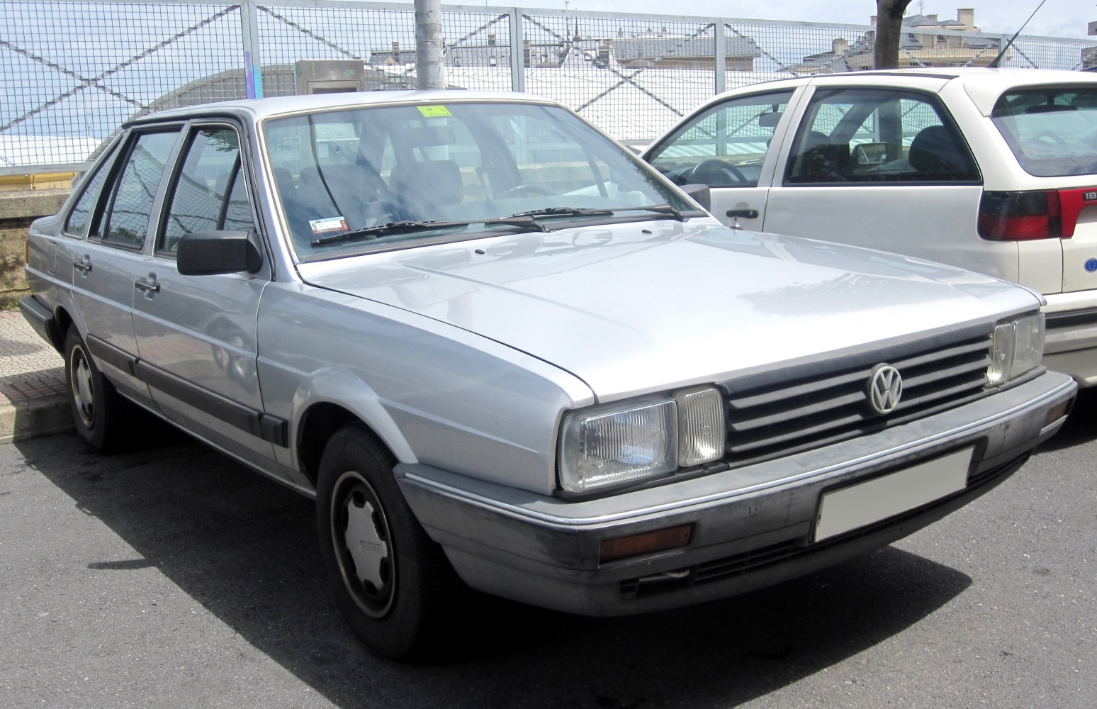 Volkswagen Santana 1.9 (115 Hp)