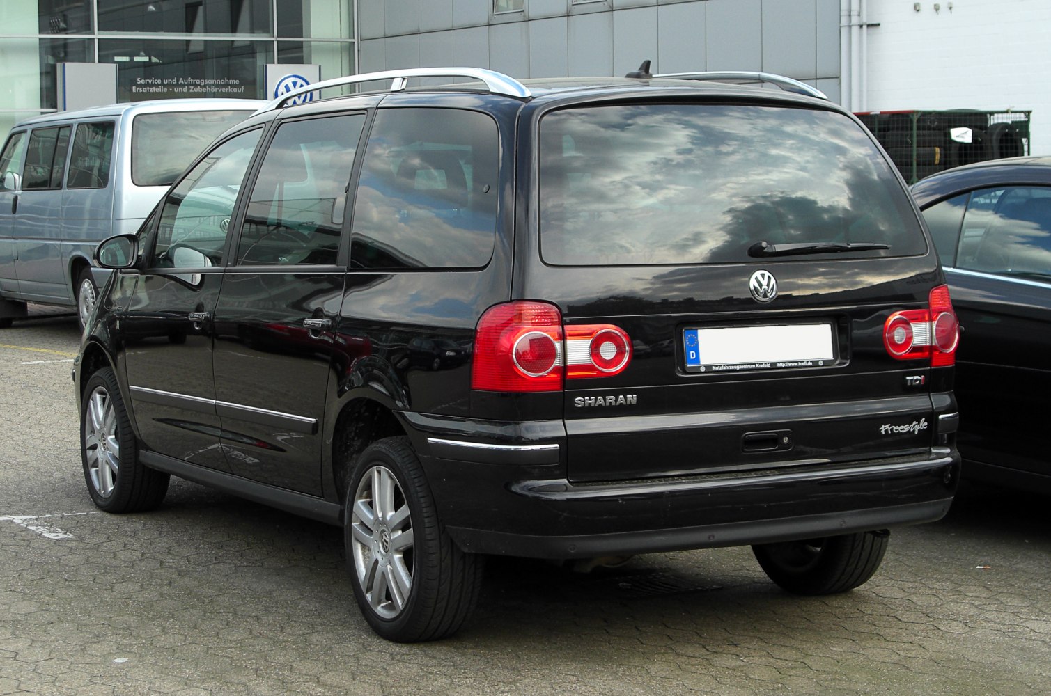 Volkswagen Sharan 1.8 T (150 Hp)