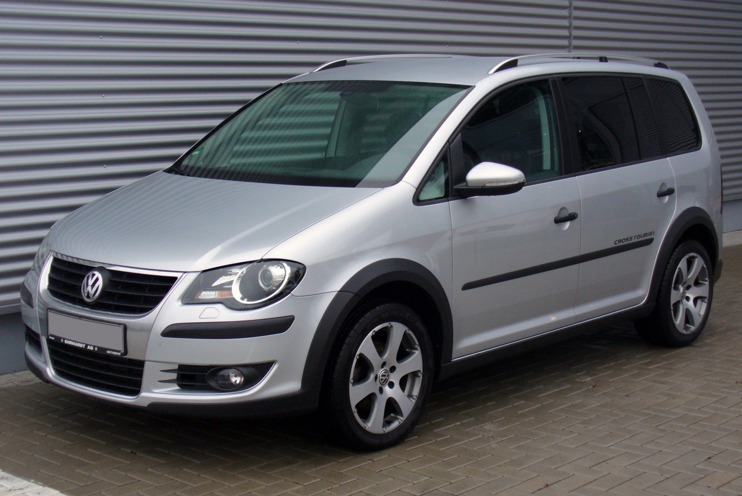 Volkswagen Touran 1.6 (102 Hp)