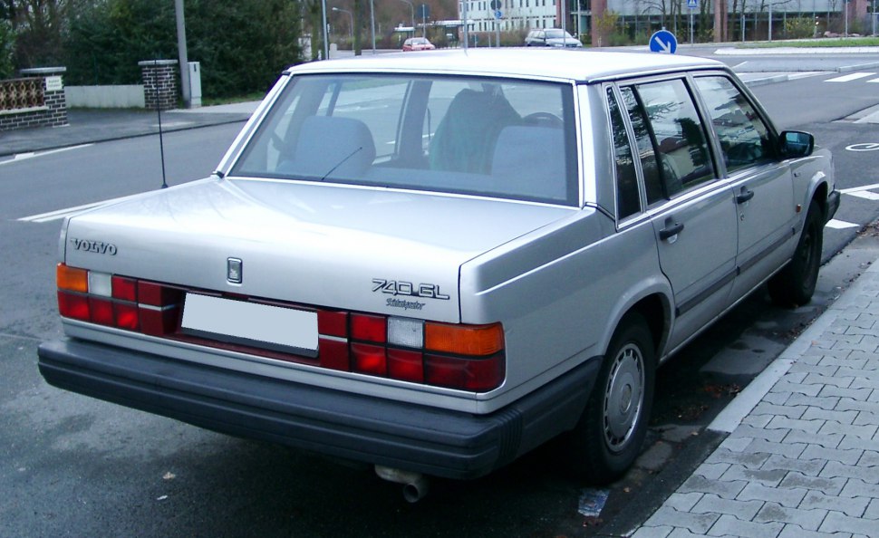 Volvo 740 2.3 (151 Hp)