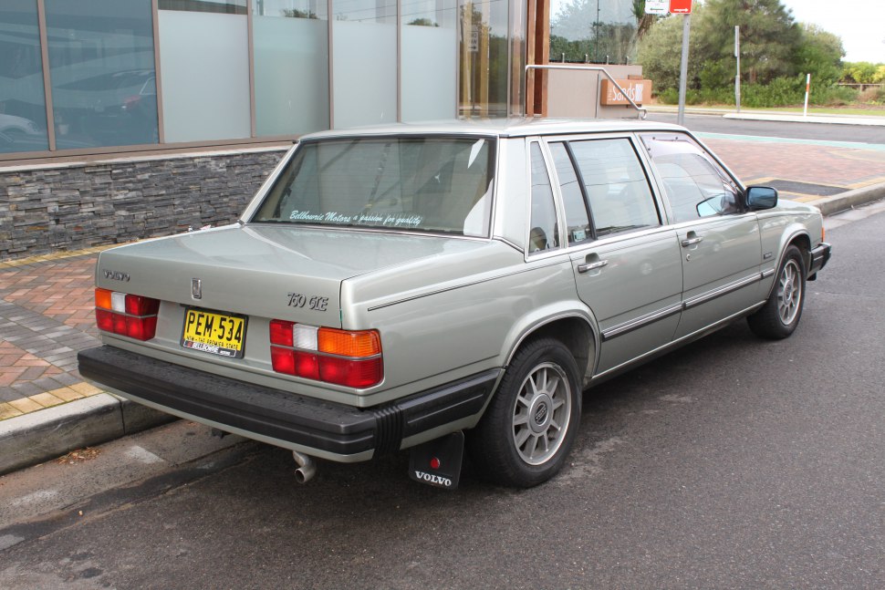 Volvo 760 2.3 Turbo (704) (182 Hp)