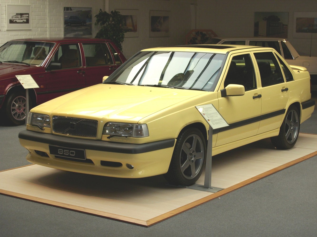 Volvo 850 2.0 10V (126 Hp)