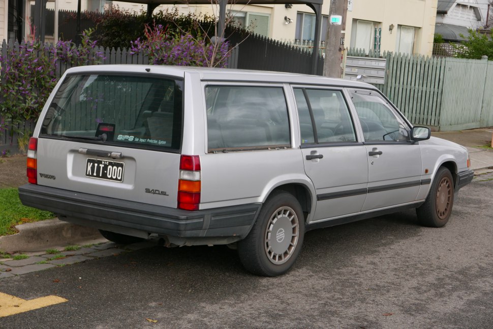 Volvo 940 2.3i 16V (155 Hp)