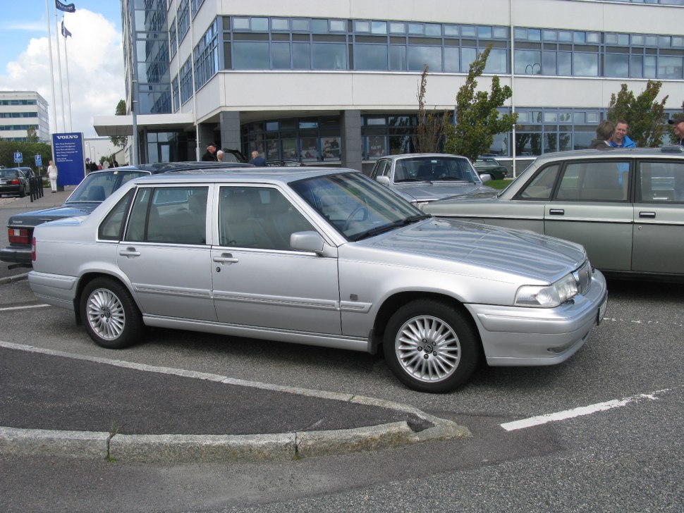 Volvo S90 2.9 24V (180 Hp)