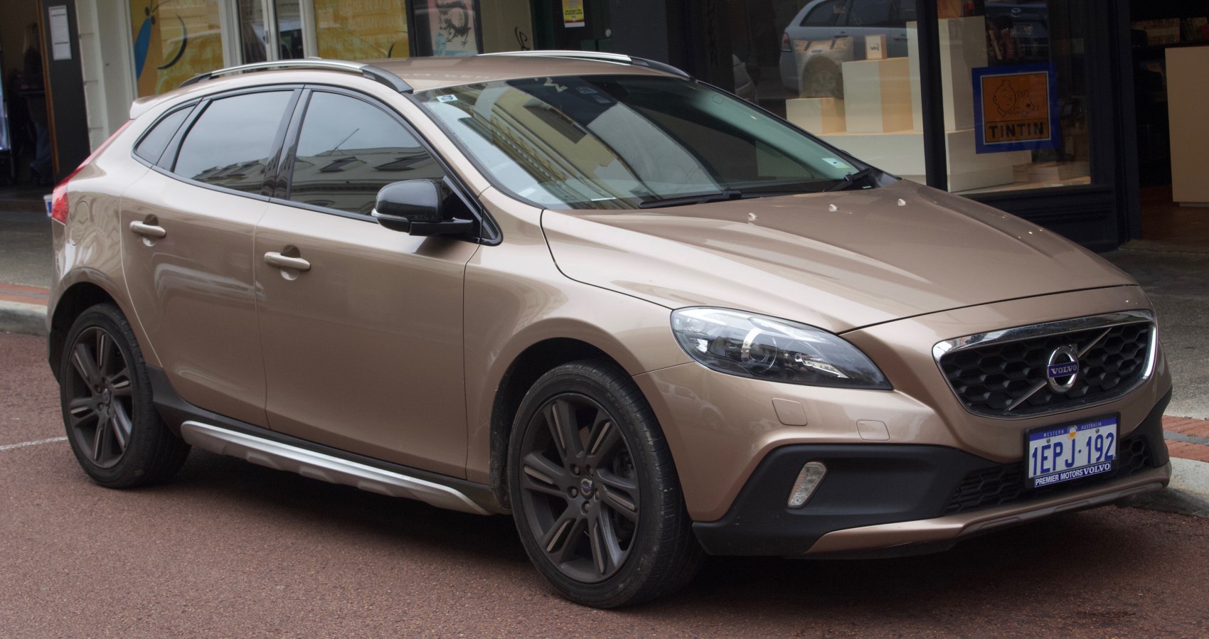 Volvo V40 2.0 T4 (180 Hp) AWD Automatic