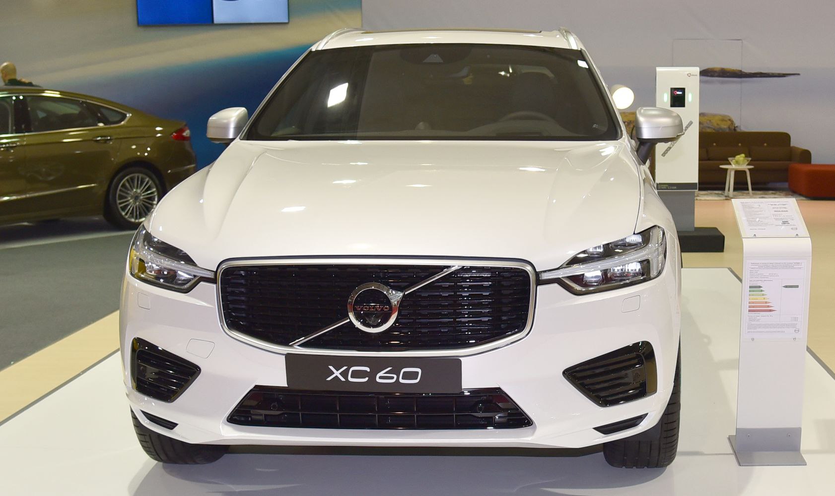 Volvo XC60 2.0 B4 (197 Hp) Mild Hybrid Automatic