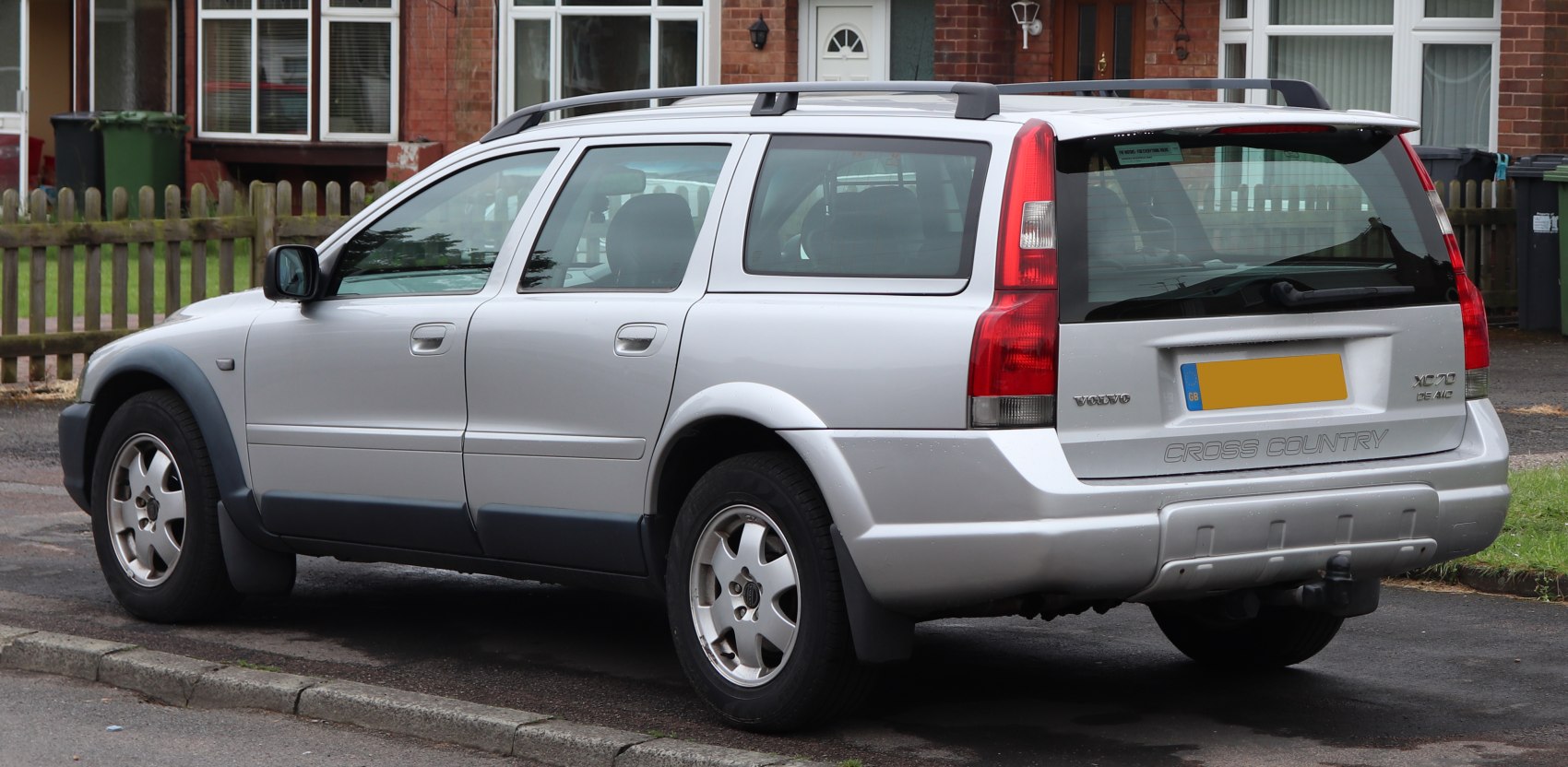 Volvo XC70 2.5 T (210 Hp) AWD Automatic