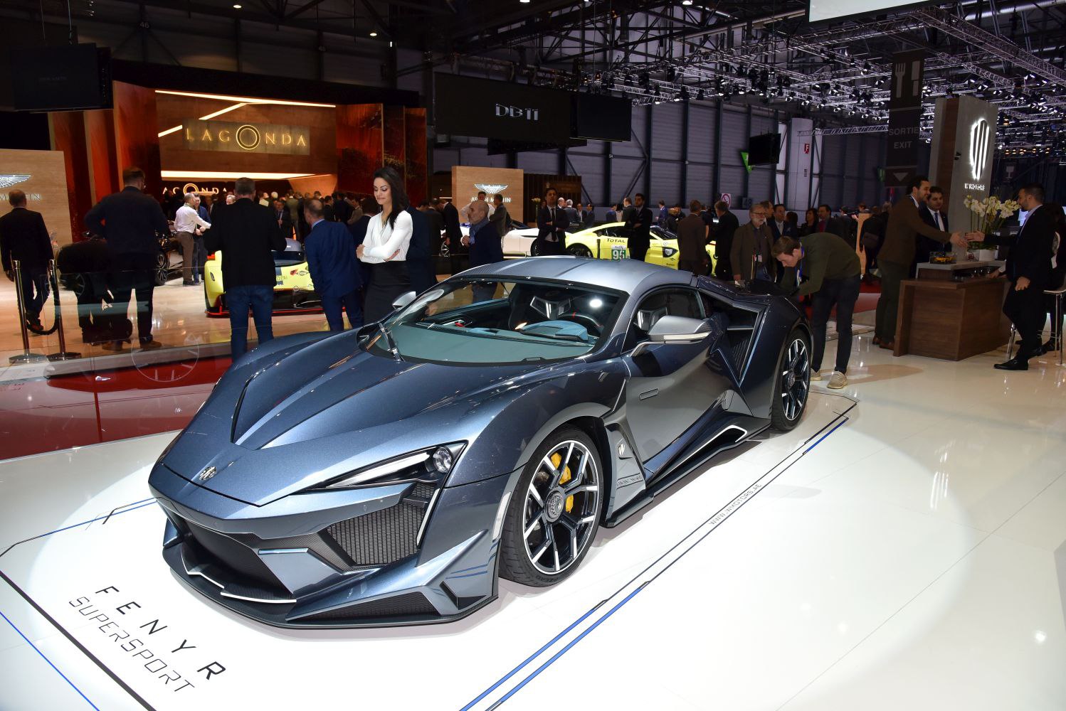 W Motors Fenyr