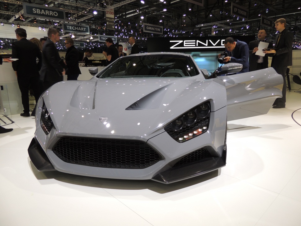 Zenvo TS1 5.8 V8 (1179 Hp) Automatic