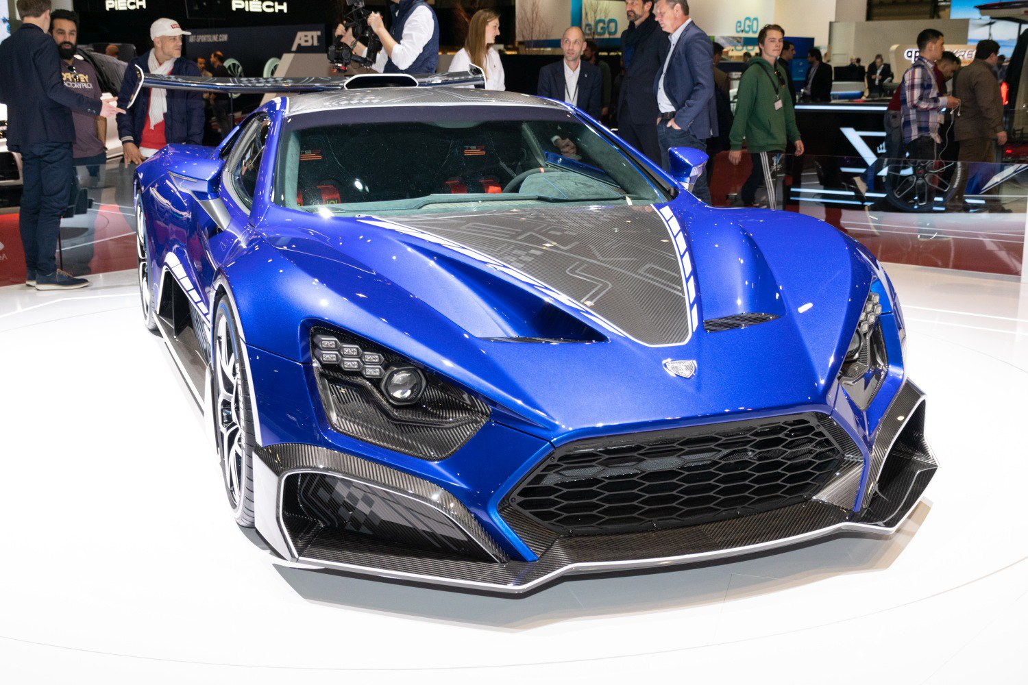 Zenvo TSR-S 5.8 V8 (1177 Hp) Automatic